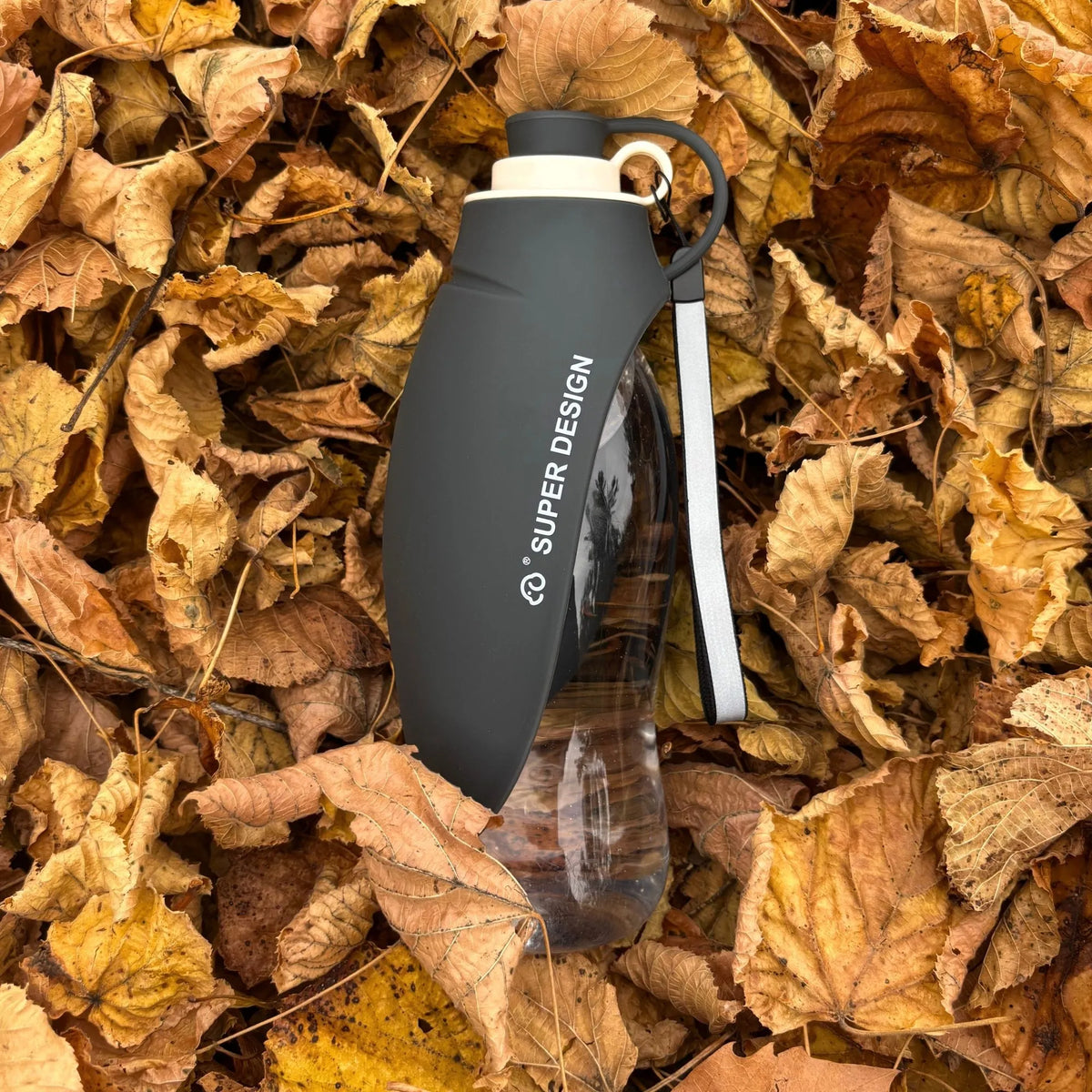 gourde pour chien noire 580 ml, bol intégré, vue de face