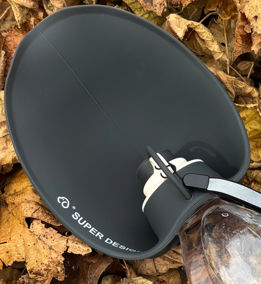 gourde pour chien noire 580 ml, bol intégré, bol déplié